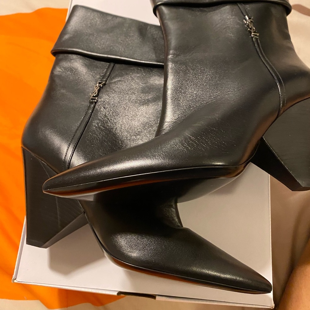 Yves Saint Laurent Black Leather Pointed Ankle Boots